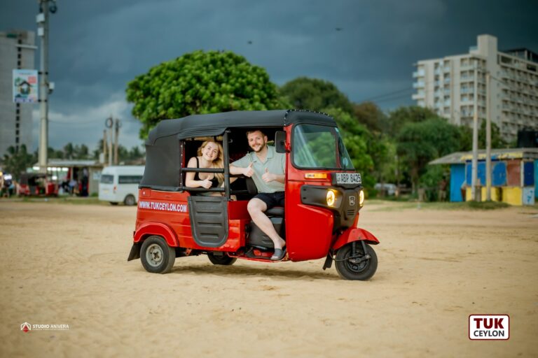 TukCeylon.com-images-tuk tuk rental sri Lanka (1)