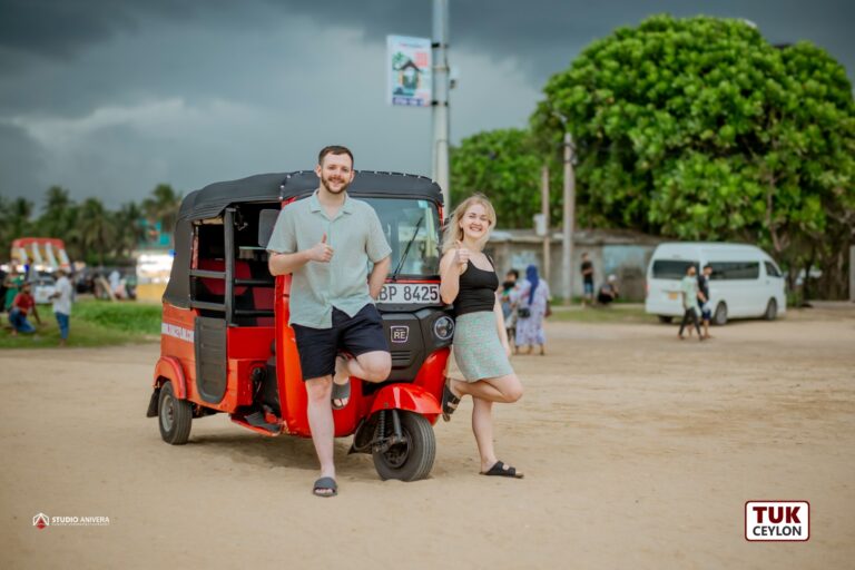TukCeylon.com-images-tuk tuk rental sri Lanka (3)